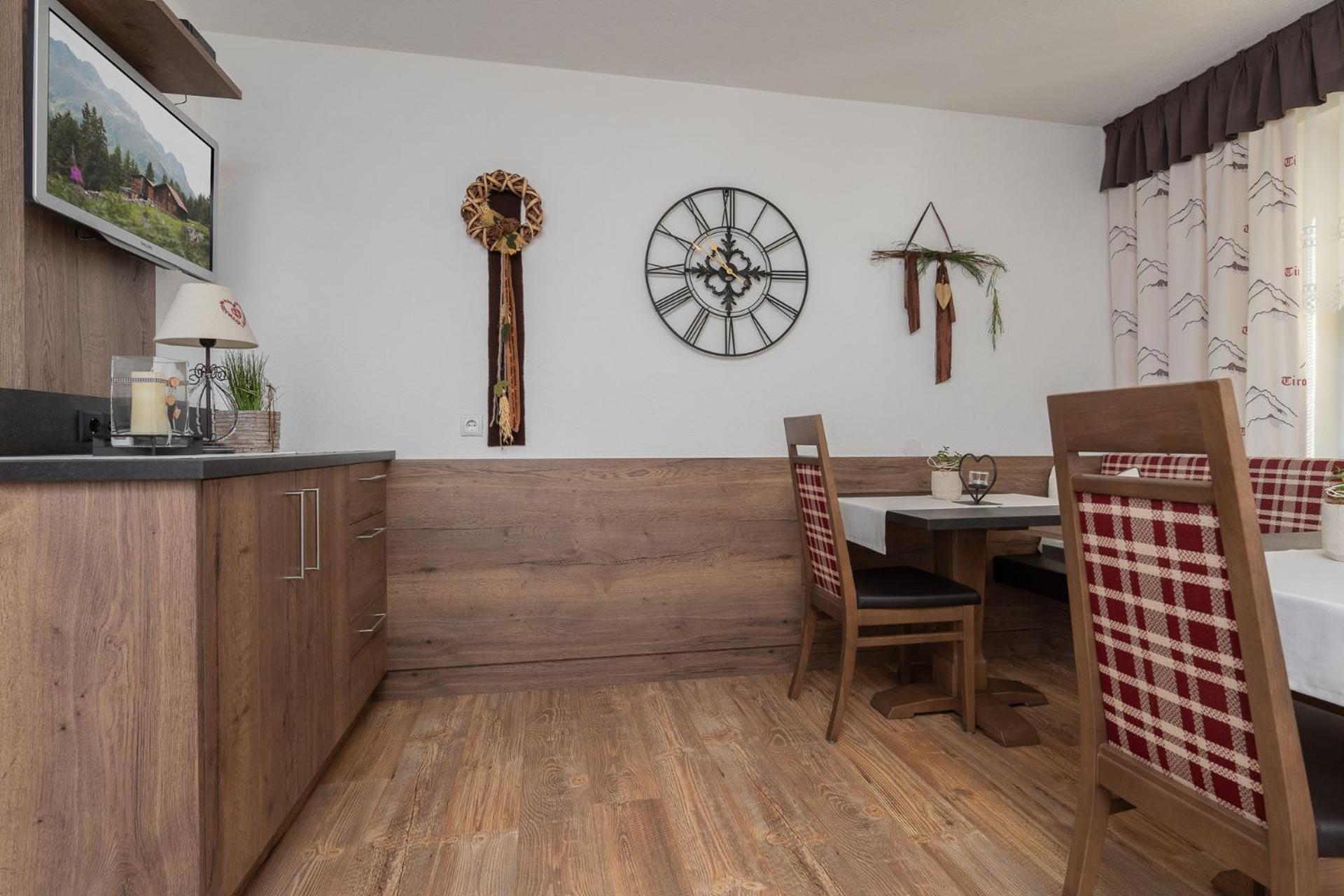 Haus Margret Bed & Breakfast Sankt Leonhard im Pitztal Bagian luar foto