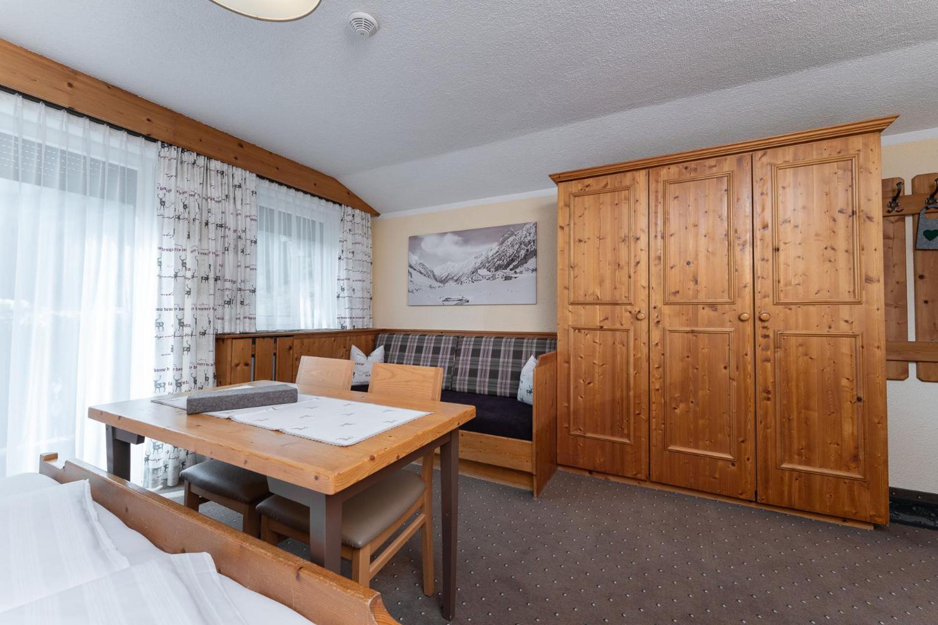Haus Margret Bed & Breakfast Sankt Leonhard im Pitztal Bagian luar foto