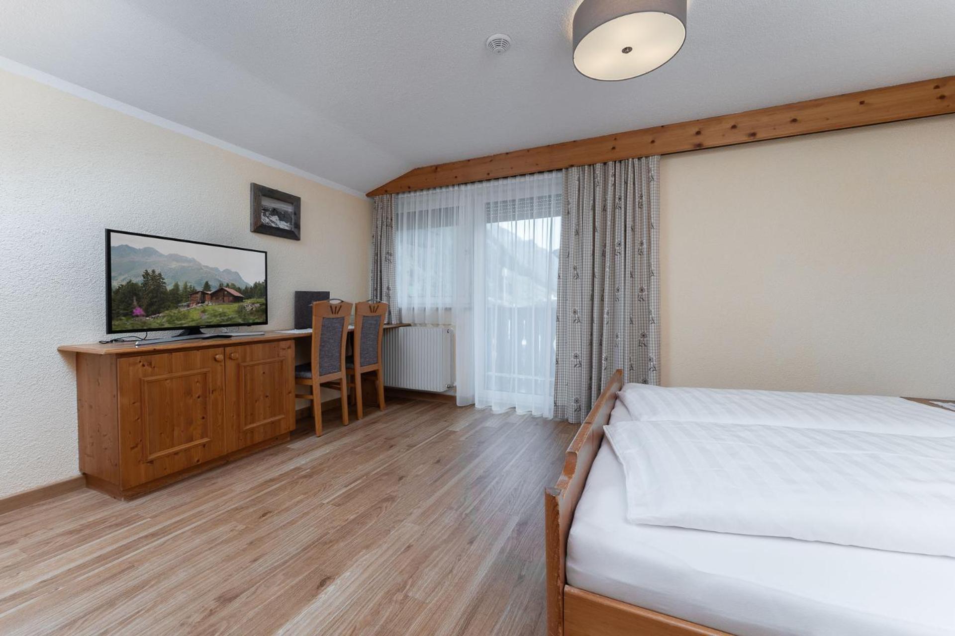 Haus Margret Bed & Breakfast Sankt Leonhard im Pitztal Bagian luar foto