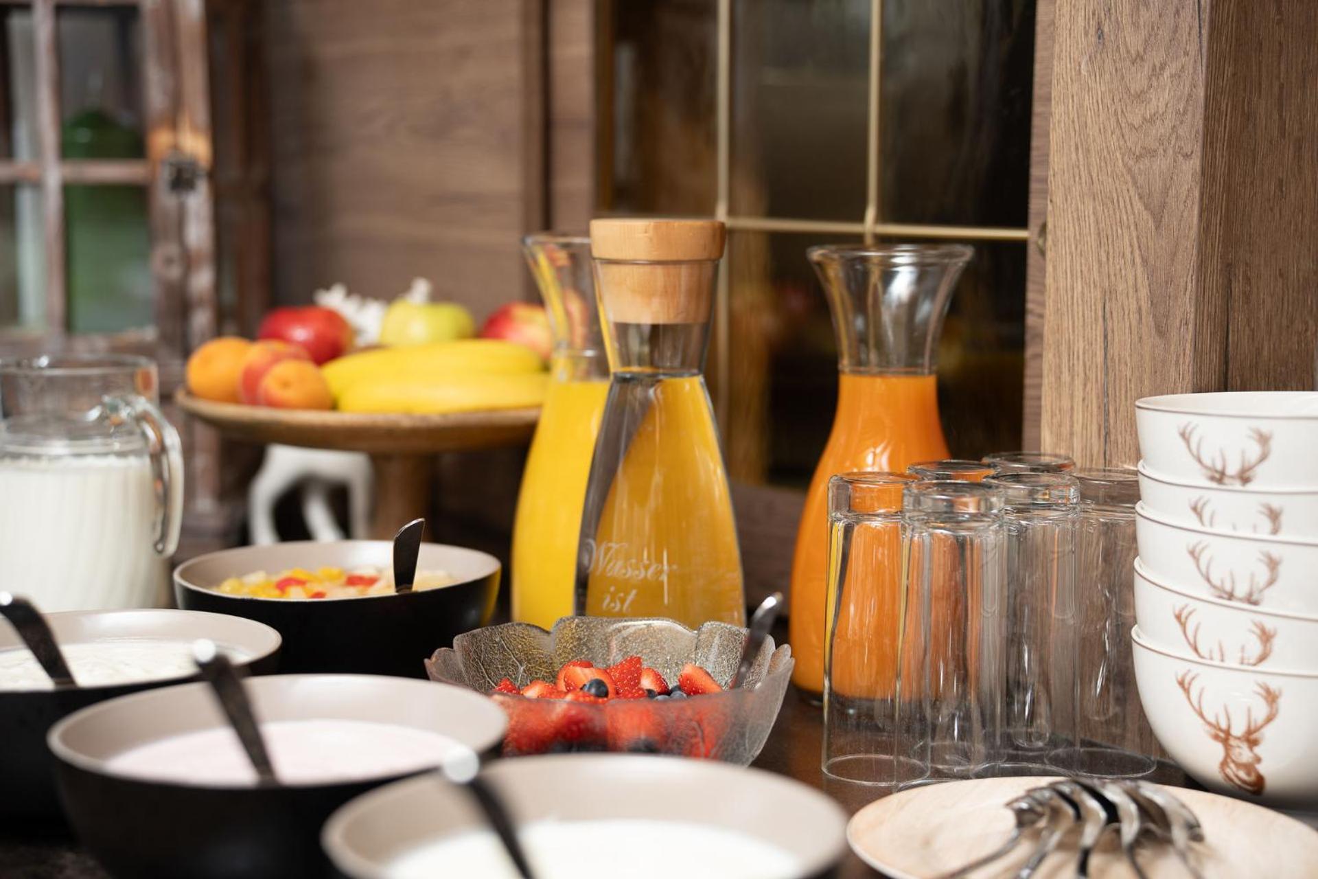 Haus Margret Bed & Breakfast Sankt Leonhard im Pitztal Bagian luar foto